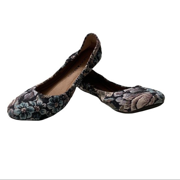 Lucky Brand Shoes - Lucky Brand Floral Textile Emmie Ballet Flats size 6.5